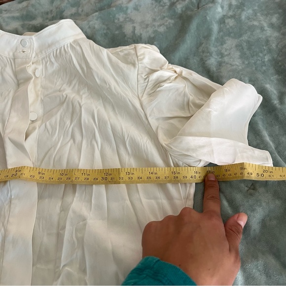 Frame Twisted Shoulder Button-Front Puffed Sleeve Top - Picture 11 of 12